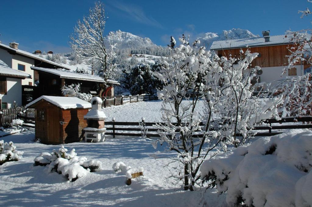 Apartments Primula San Vigilio Di Marebbe Eksteriør bilde
